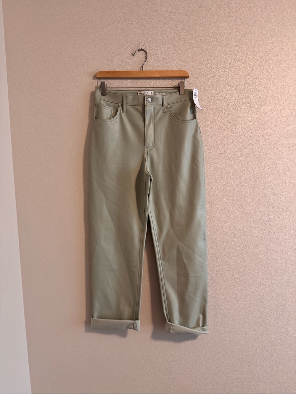 NWT Abercrombie and fitch 90’s straight ultra high rise Jeans in Sage Green